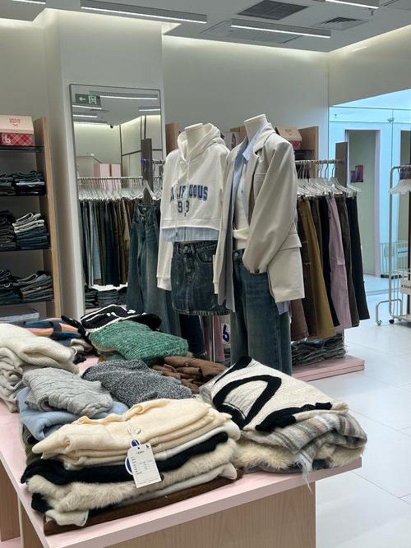 如何选购满意的女装批发商品